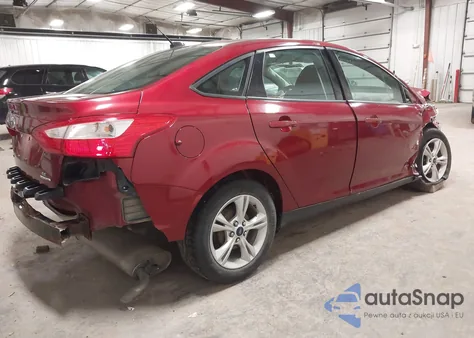 2014 Ford Focus Se z USA, uszkodzony, nr VIN 1FADP3F26EL371747